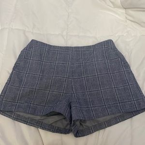 Cupcakes and cashmere Grey Shorts Size 4